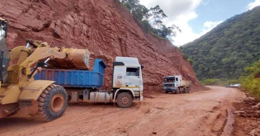 Carreteras presentan restricciones y desvíos en distintos departamentos del país