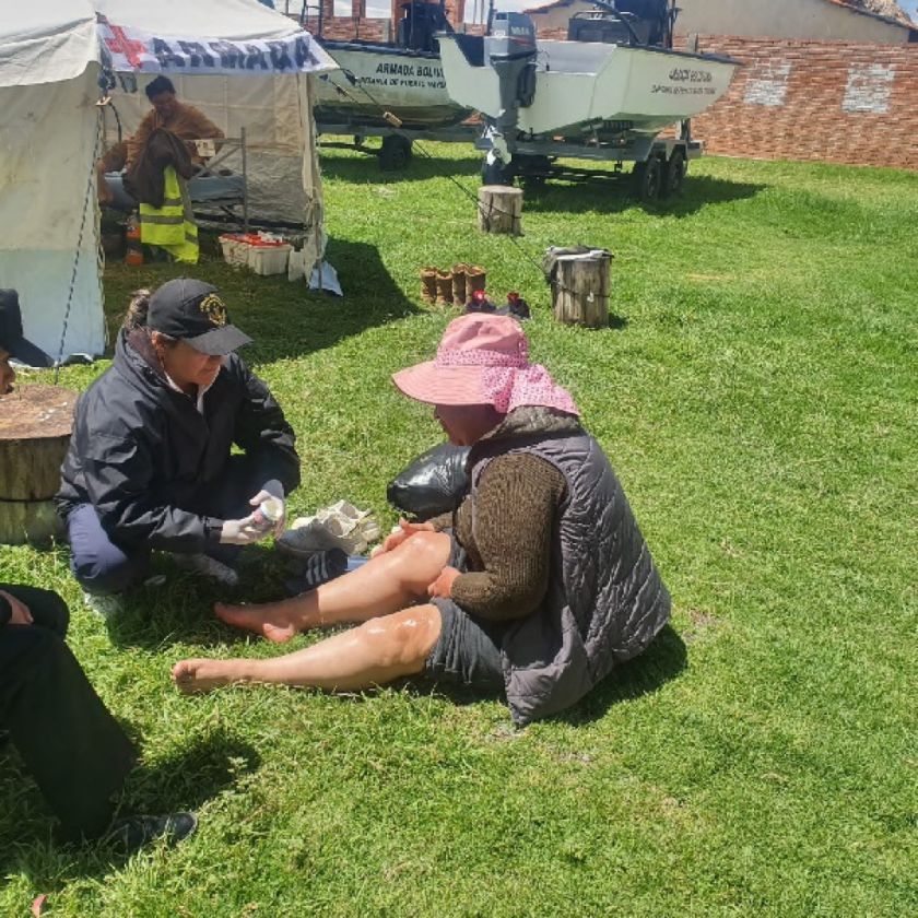 Armada Boliviana informó que atendió a más de 2.000 peregrinos a Copacabana