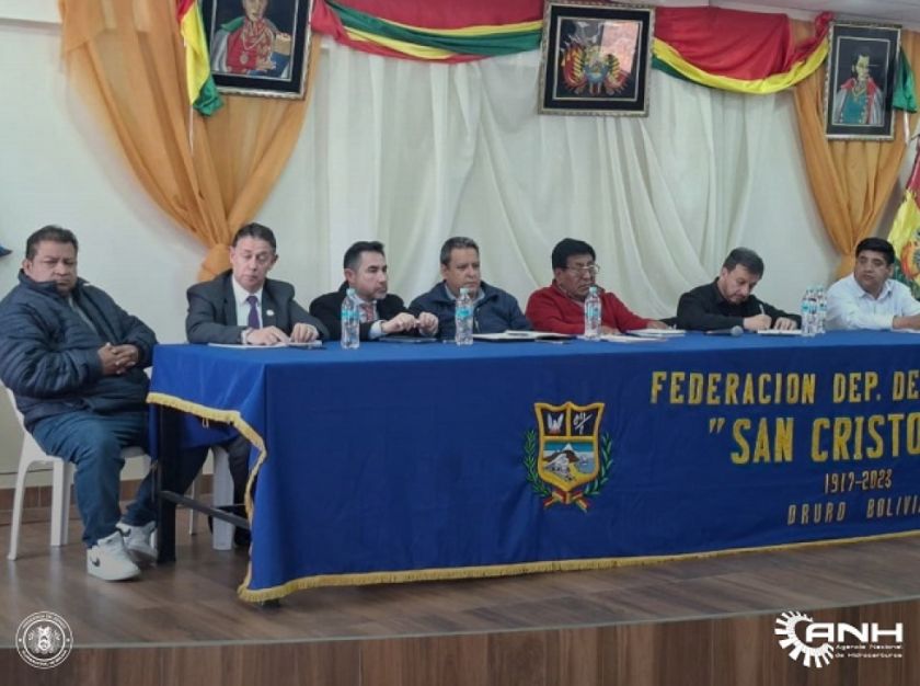 Inicia el diálogo entre el Gobierno y el transporte en Oruro