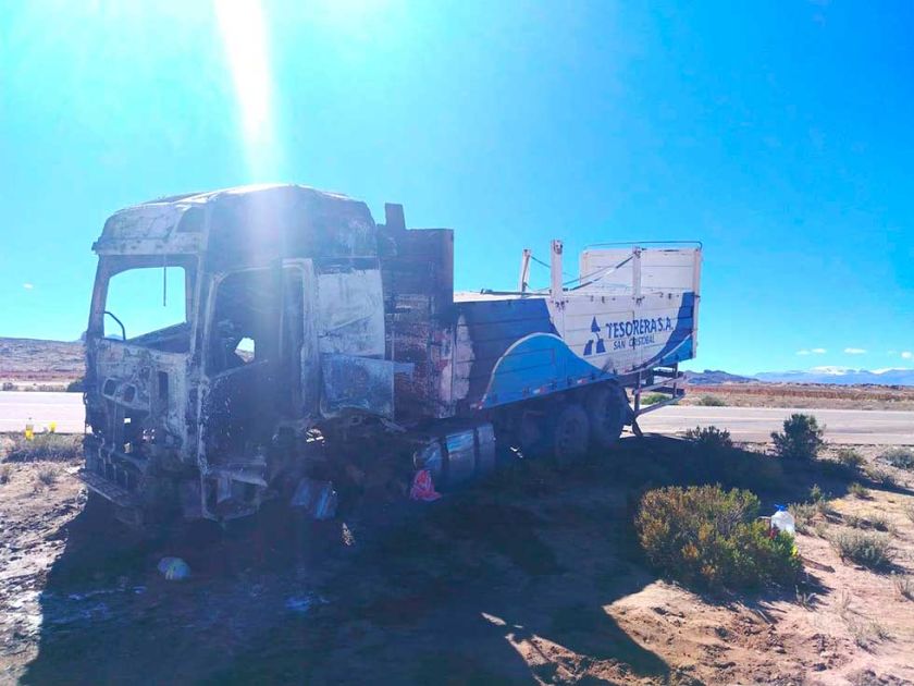 Un choque frontal deja un muerto y cinco heridos en la ruta Uyuni–Oruro