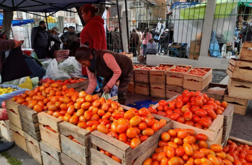 Según el INE, la inflación de marzo cae a 0,34% en Bolivia