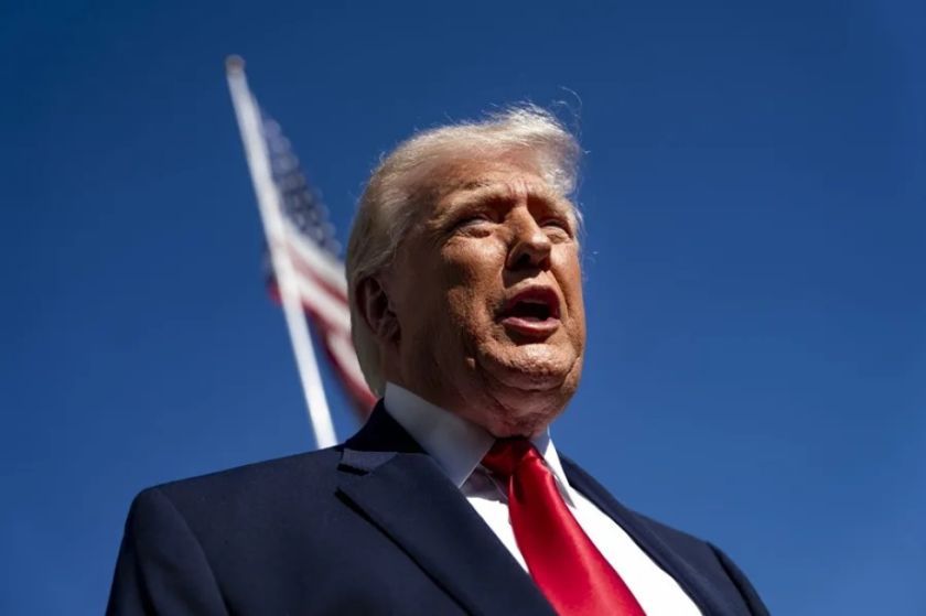 Trump amenaza con «eliminar inmediatamente» los buques iraníes que se salten el bloqueo en el estrecho de Ormuz