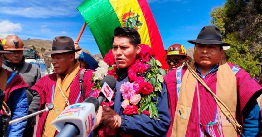 René Yahuasi inicia marcha desde Puerto Acosta rumbo a La Paz