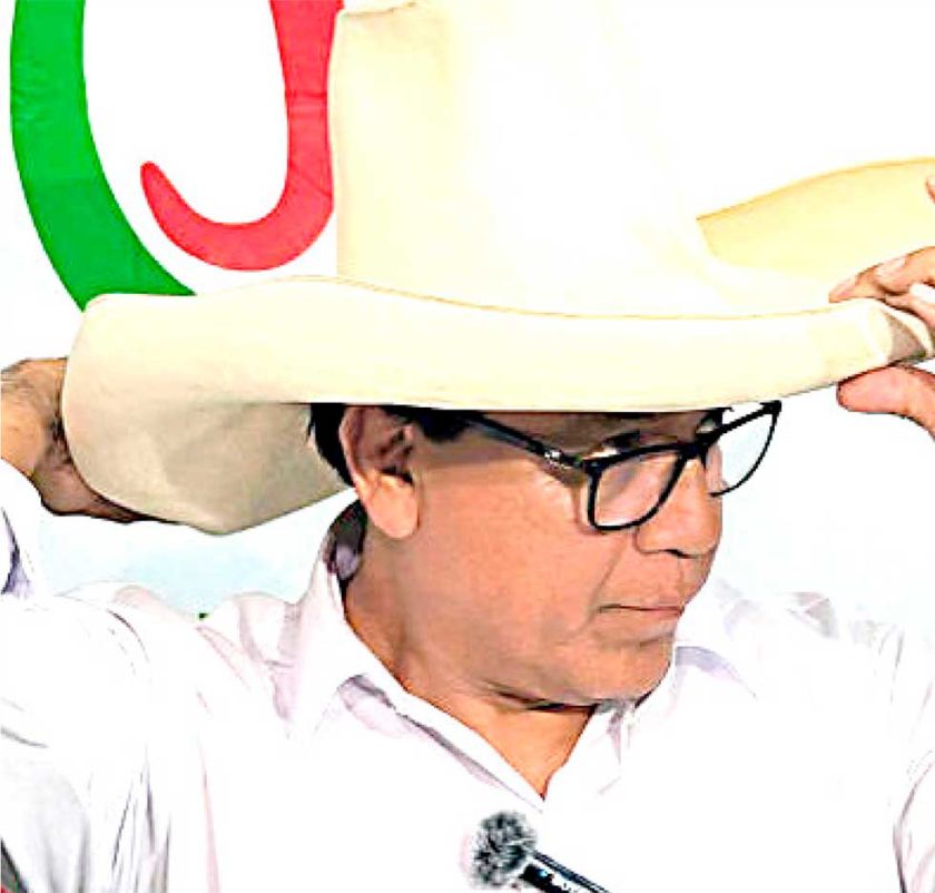 Un izquierdista se perfila para el balotaje en Perú