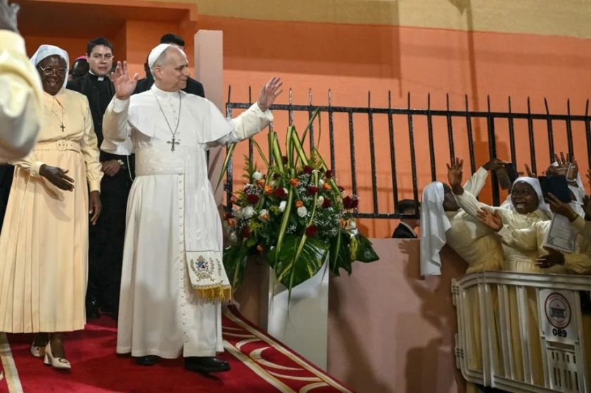 El Papa alerta: «El mundo está siendo destruido por unos pocos tiranos»