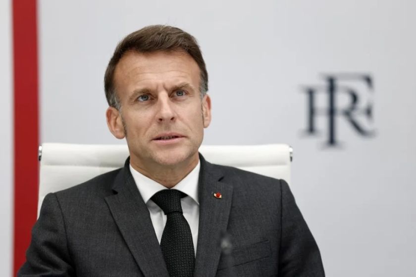 Macron presiona a la UE para prohibir las redes sociales a los menores de edad