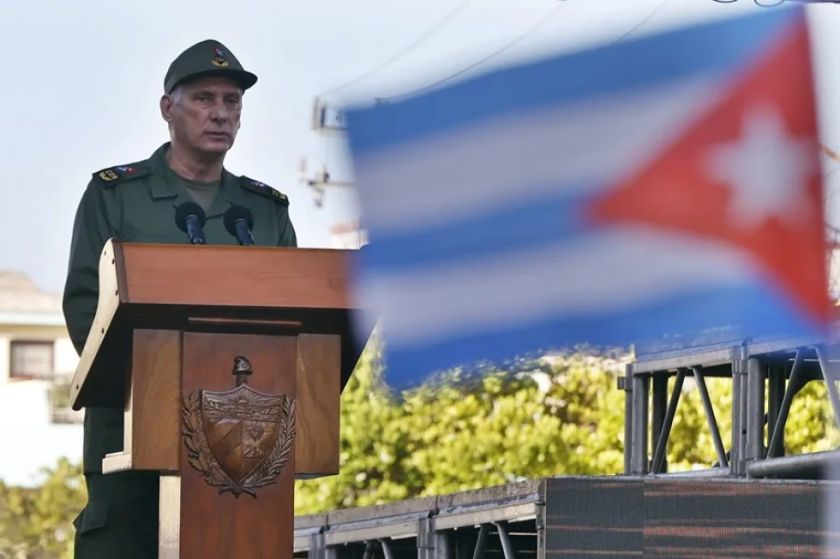 El presidente de Cuba dice que el pueblo esta dispuesto a combatir a EE.UU.