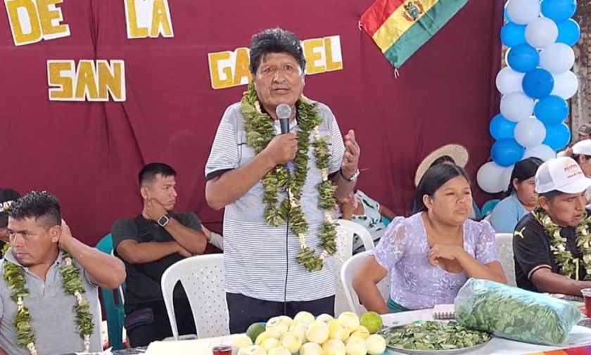 Morales denuncia “golpe” en La Paz