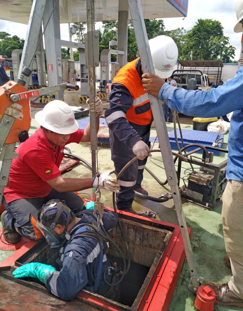 YPFB informa que ejecuta limpieza en tanque de combustible del surtidor “Rurrenabaque”