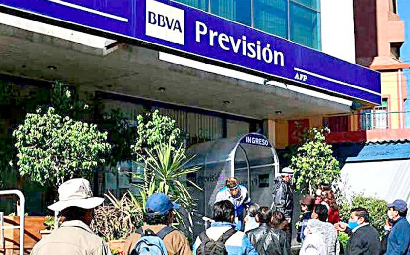 Bolivia pierde arbitraje y debe pagar $us 105 millones a BBVA