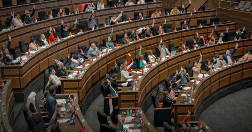 Diputados aprueban crédito de 34 millones de euros para planta solar