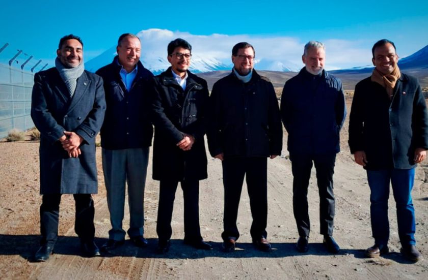 Cancilleres de Chile y Bolivia se encuentran en frontera y sostendrán reuniones