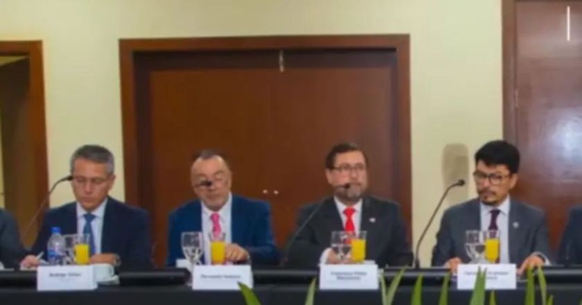 Bolivia y Chile impulsan agenda comercial y logística en encuentro con empresarios