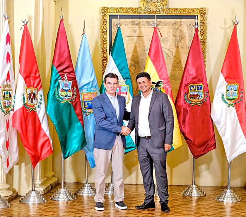 Paz se reunirá con alcaldes y  gobernadores electos en Sucre