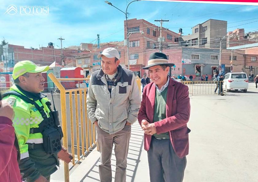 Transporte sigue usando el puente San Roque como punto de parada