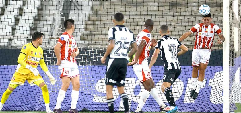 El Inde cae goleado y se complica en la Copa