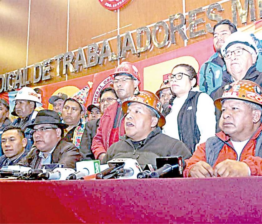 Gobierno convoca a diálogo a la COB, que confirma su cabildo