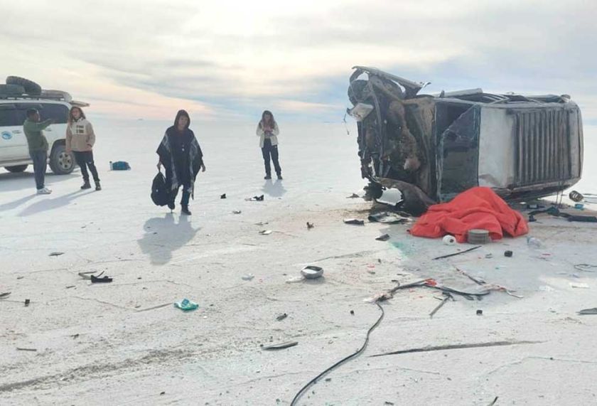 Siete turistas extranjeros están heridos tras una colisión en pleno salar
