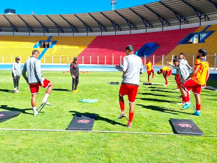 Mineros y Highland Players lideran la fase regional de la Copa Simón Bolívar 