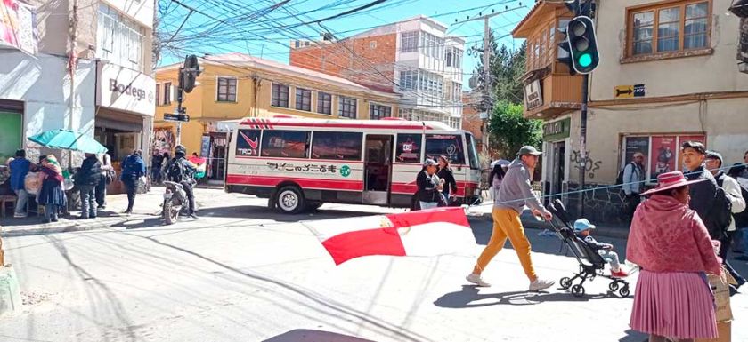 Transporte no descarta más paros y crece el rechazo de la población