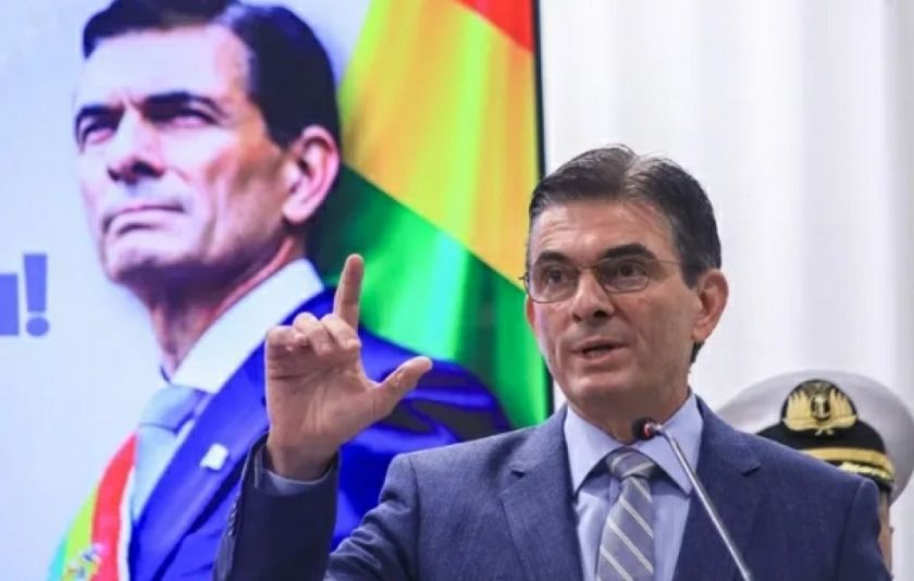 Rodrigo Paz anuncia una comisión para una reforma parcial de la Constitución de Bolivia