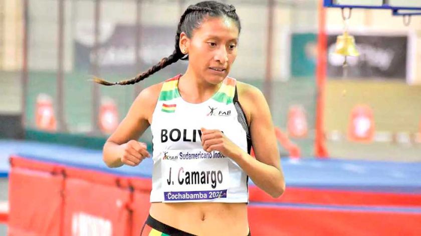 Camargo gana la media maratón de Rosario