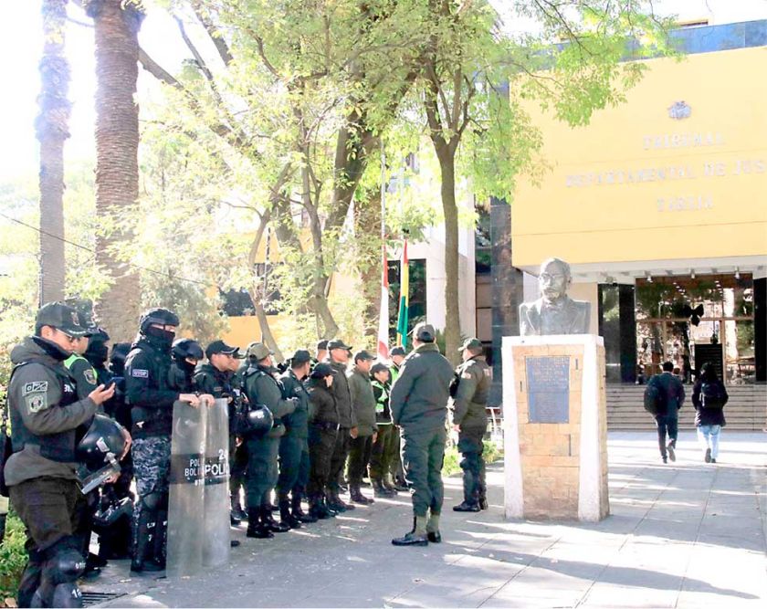 Caso ‘Trata’: Rige nueva orden de captura de Evo