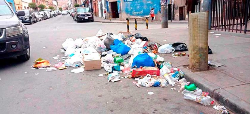 Intendencia continúa con controles para evitar que la gente bote basura en las calles