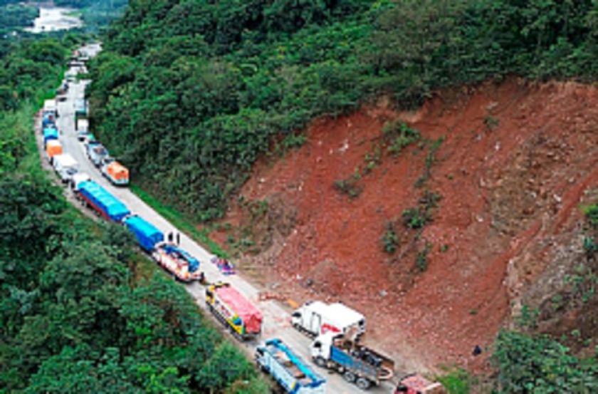 Adepcoca exige desbloquear rutas en los Yungas