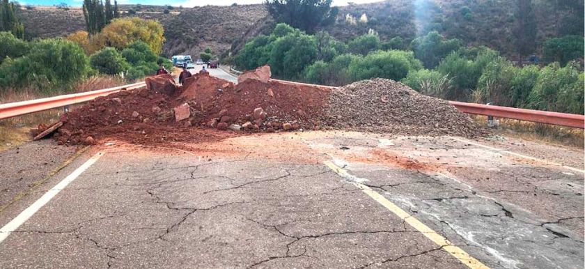 Hay más bloqueos y crece el  rechazo ciudadano en Potosí