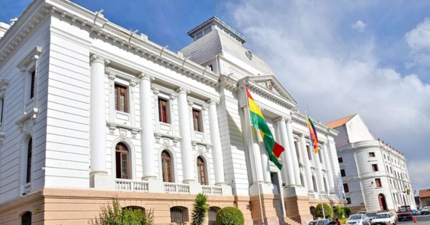 Órgano Judicial analiza medidas para proteger a funcionarios judiciales en La Paz y El Alto