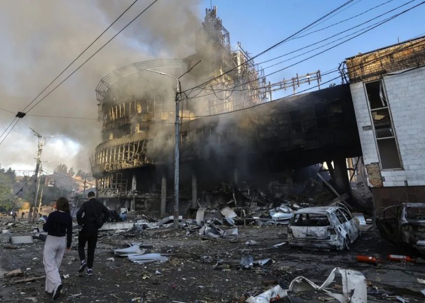 Bombardeo ruso a Ucrania con misil hipersónico Oréshnik deja cuatro fallecidos y un centenar de heridos