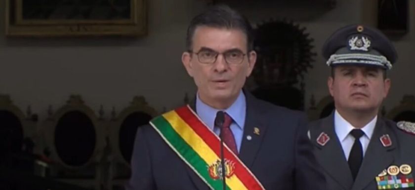 Paz anuncia “perdonazo” tributario y reducción del 50% al salario del Presidente y ministros