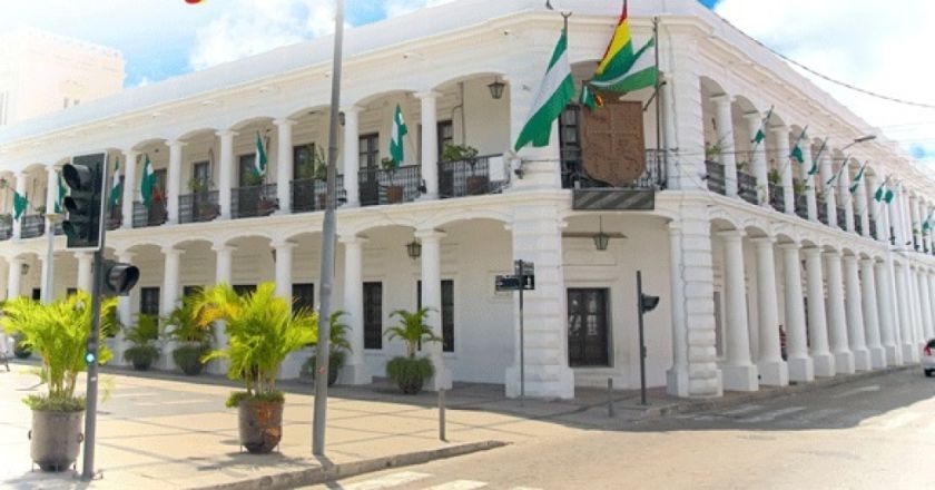 Alcaldía de Santa Cruz presenta denuncias contra exfuncionarios