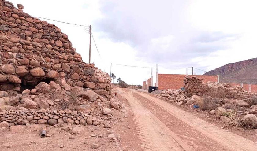 Yocalla avasalla territorio potosino y genera destrucción de cárcamos