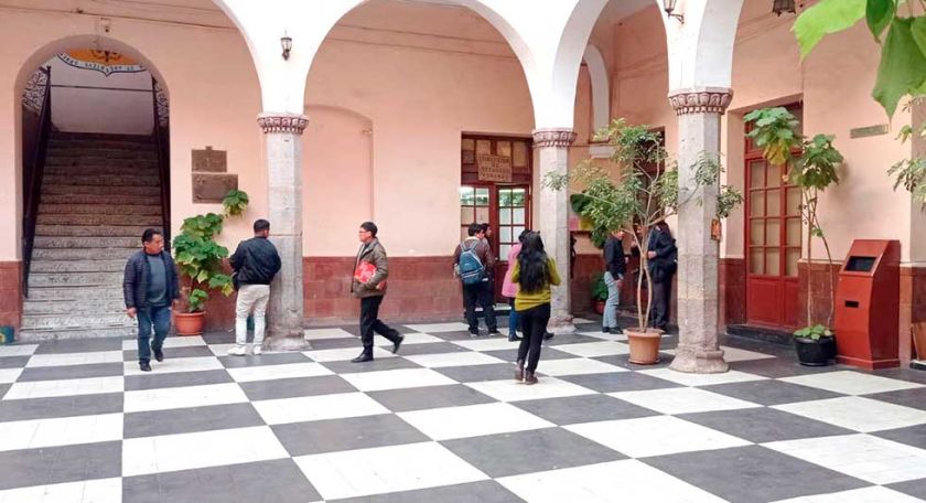 Alcaldía tiene la meta de reducir  unos 500 funcionarios este año