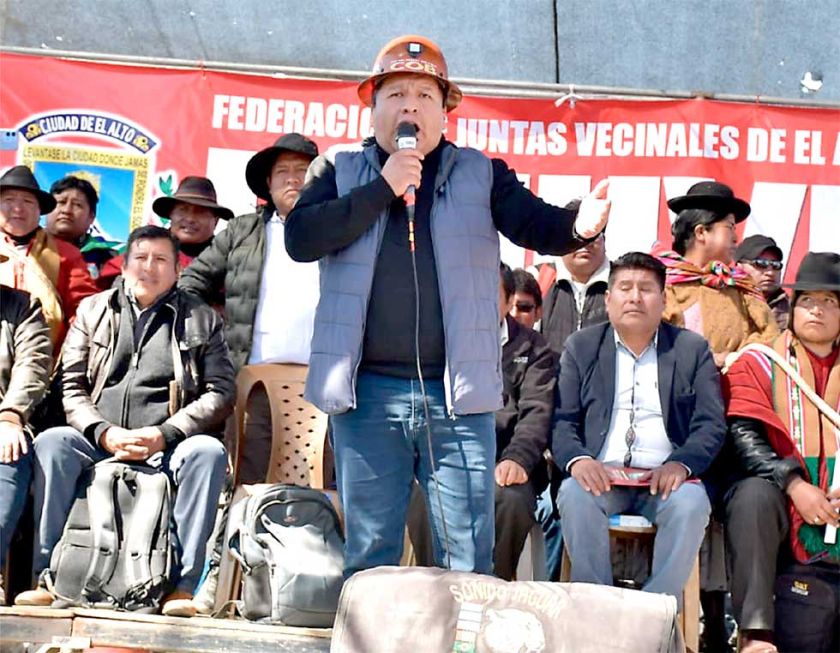 Cúpula de Morales activa estrategia  para intensificar protestas en el país