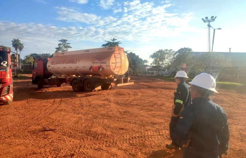 YPFB anuncia que despachará 144.000 litros de gasolina para el feriado de Corpus Christi
