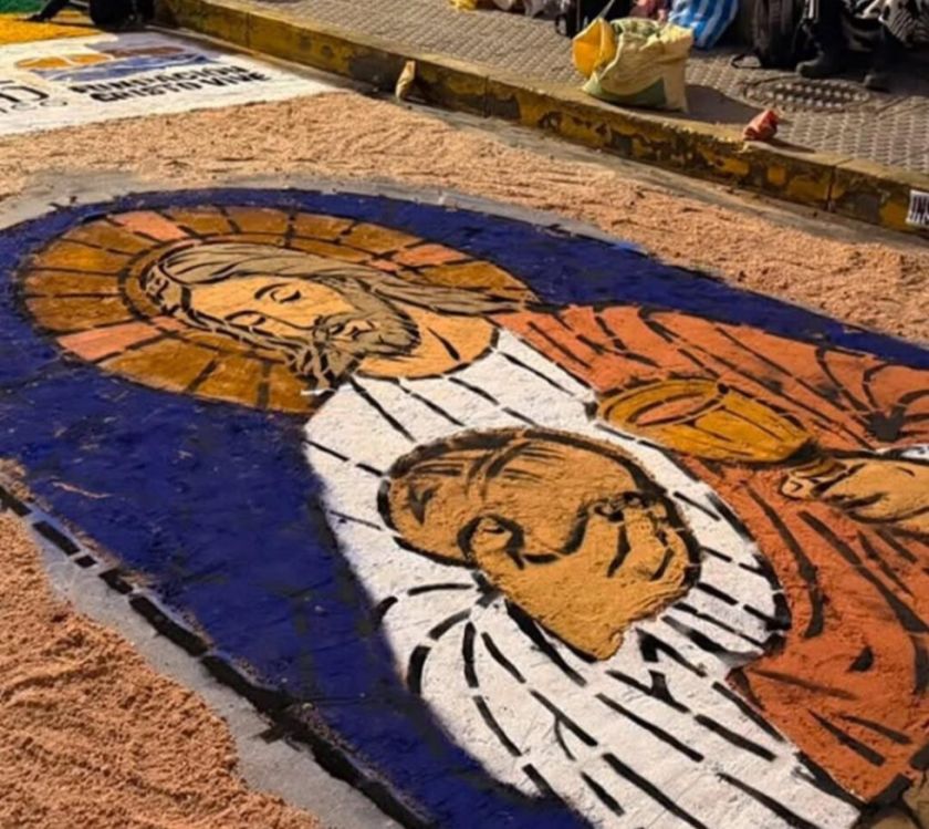 Cochabamba: Destacan mosaicos florales marcan la celebración de Corpus Christi