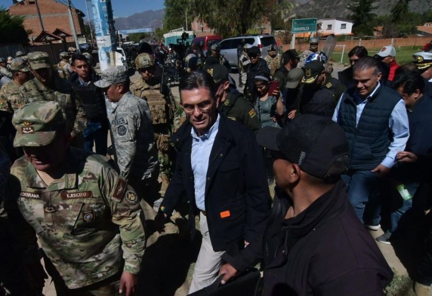 Paz defiende ley sobre estado de excepción