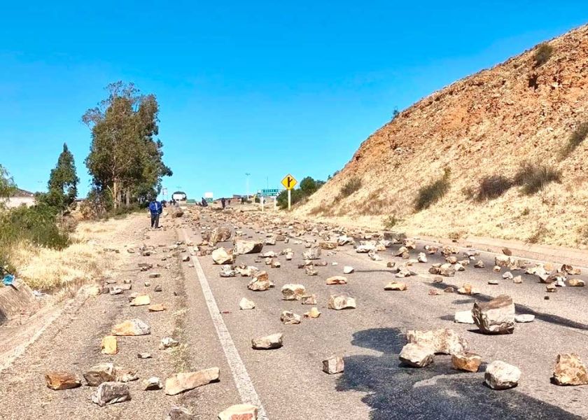 Hay ocho muertos por los bloqueos  y la cifra podría seguir aumentando