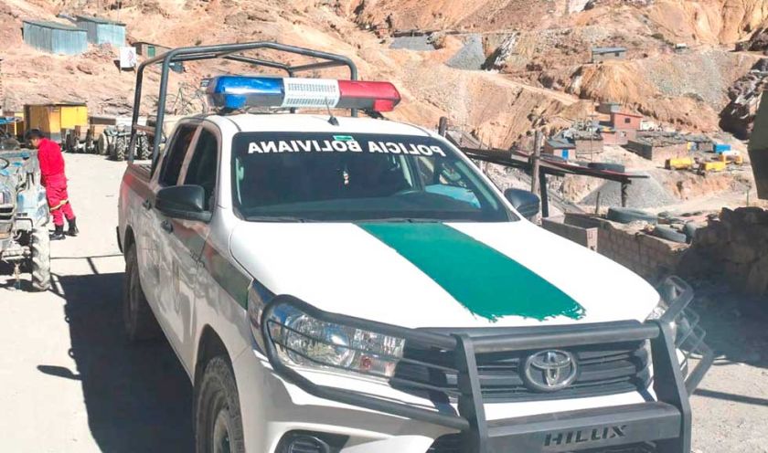 Banda de jucus reduce a familia y roba 190 sacos  de mineral en una mina