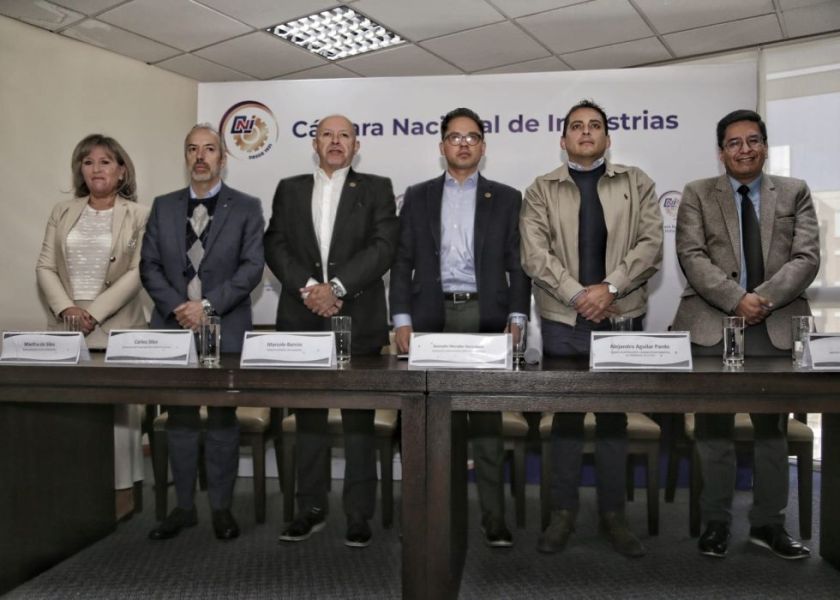 Industriales plantean plan para reactivar la economía tras bloqueos