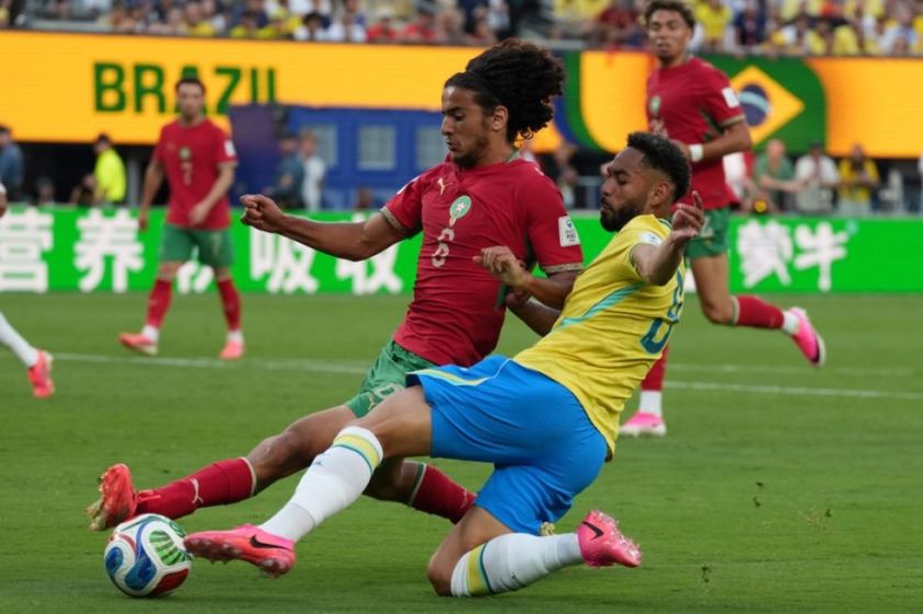 Mundial: Brasil firmó un empate en su debut frente a Marruecos 1-1