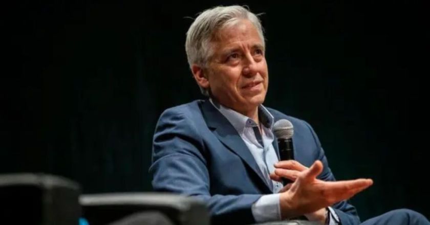 Álvaro García Linera reaparece y advierte que Bolivia depende del peso político indígena