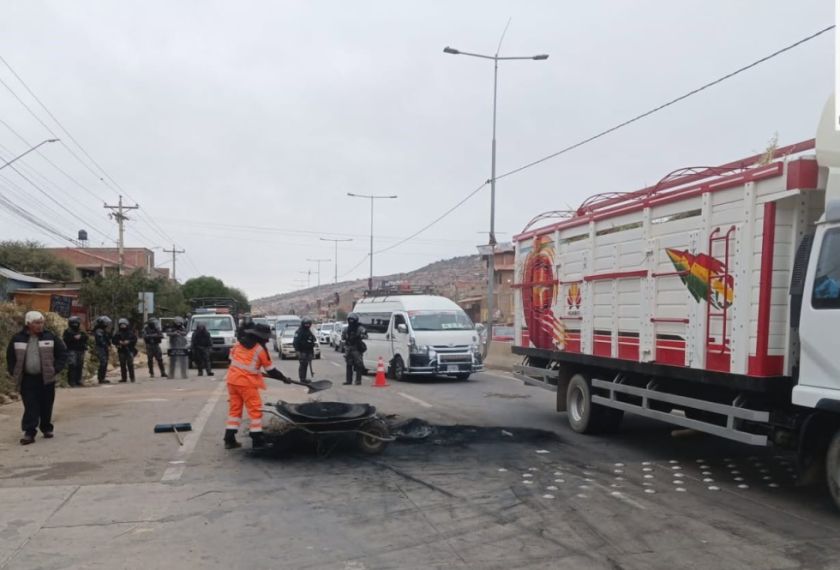 Transporte Libre de La Paz pide a movilizados acudir al diálogo