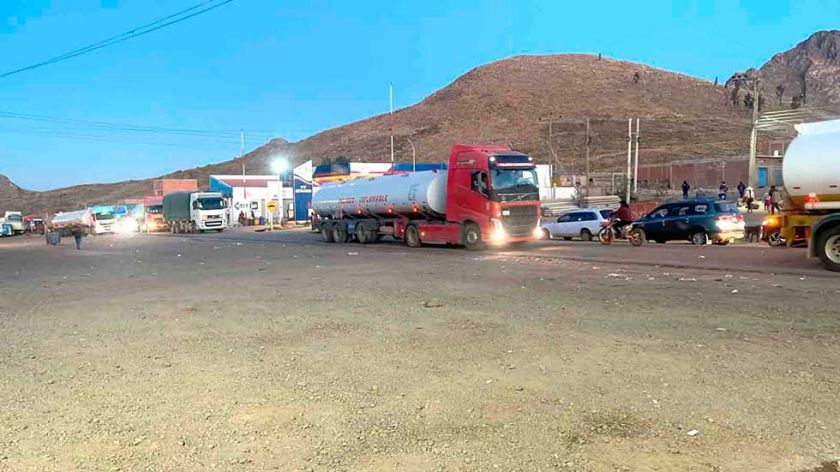 Se levantó bloqueo de Betanzos y se habilita la carretera Potosí-Sucre