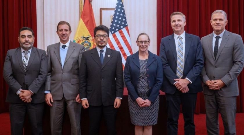 Bolivia sella acuerdo con EEUU para reforzar la lucha contra el narcotráfico