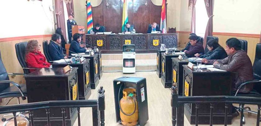 Exconcejales serán procesados por faltas a sesiones no descontadas