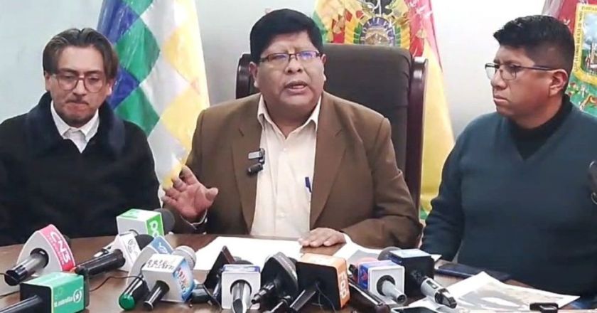 El Alto: Eliser Roca denuncia quema “planificada” de la Subalcaldía 